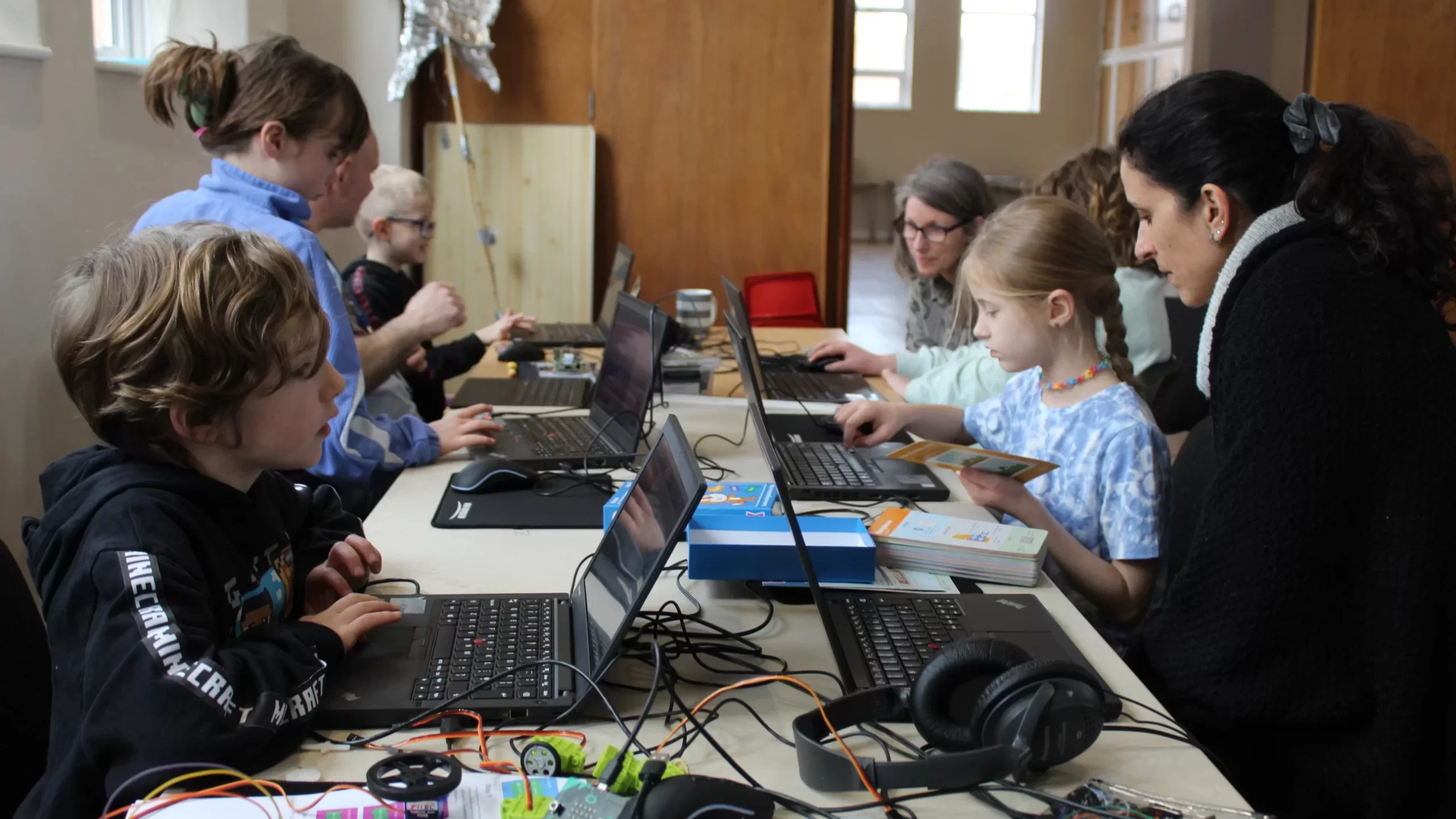 Children at computer